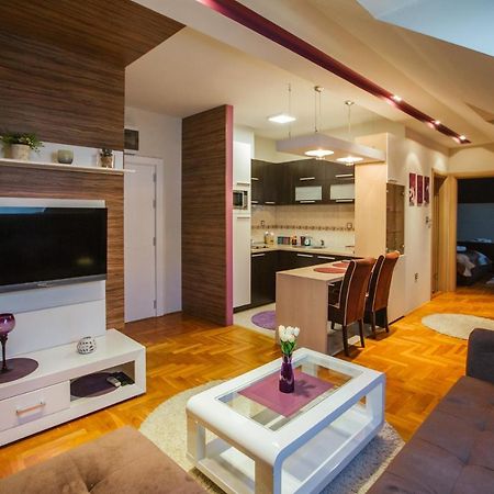 דירות נובי סאד Old Town Flat מראה חיצוני תמונה